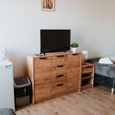 Noclegi Przy Stacji Nowy Dwor Mazowiecki Bagian luar foto