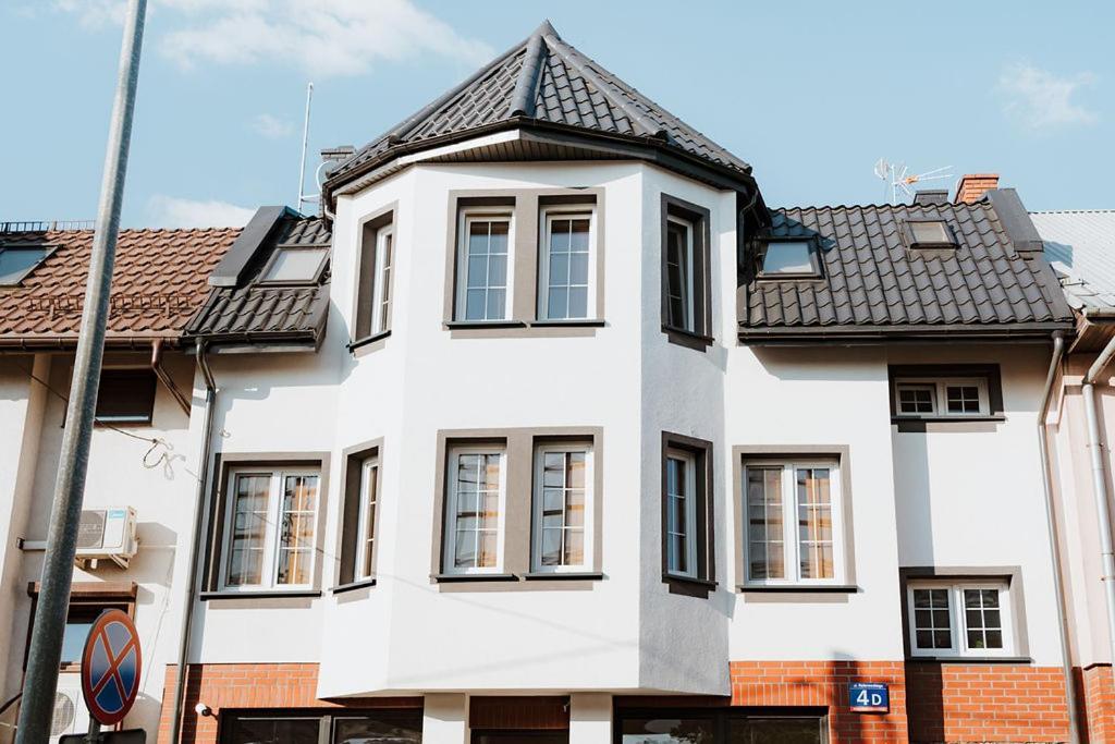 Noclegi Przy Stacji Nowy Dwor Mazowiecki Bagian luar foto